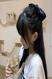 美女尿眼